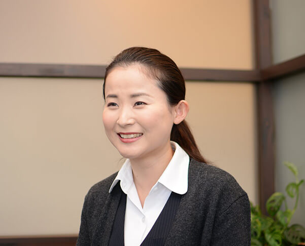 staff_image04