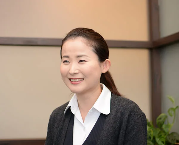 staff_image04